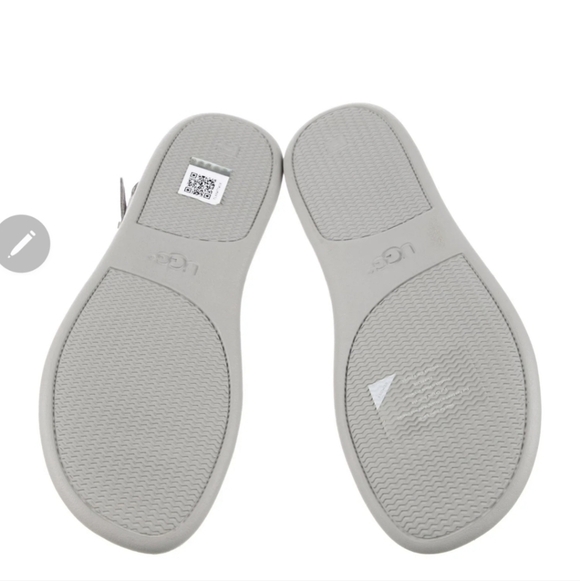 UGG Sandals sz 41 - Picture 4 of 5